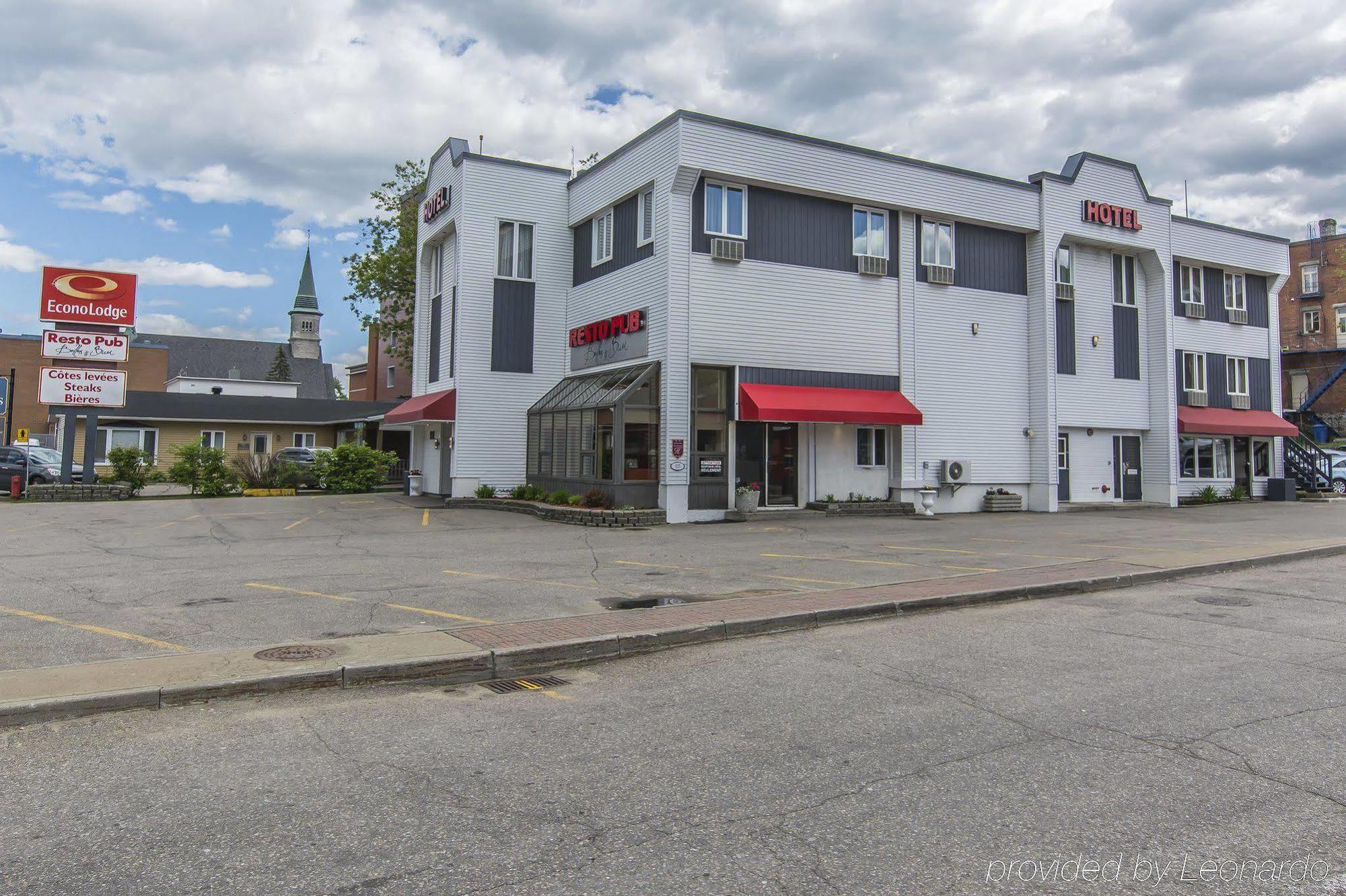 Econo Lodge La Malbaie Exterior foto